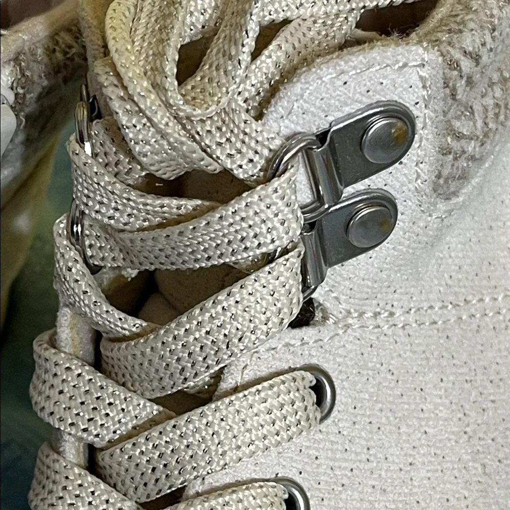 NEW Jumping Beans Cream Lace-Up Kids Boots size 7 toddler girls